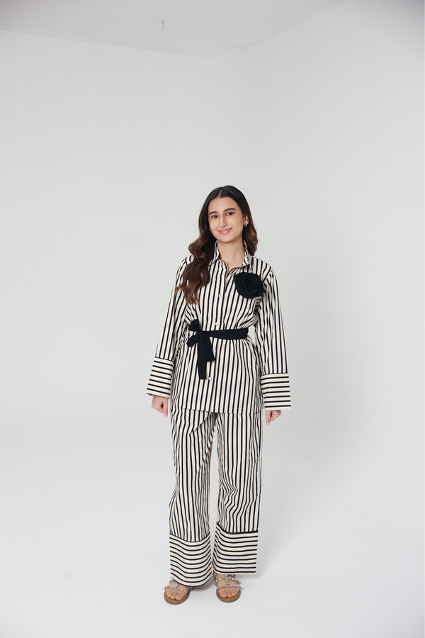 MIDNIGHT BLOOM LOUNGEWEAR